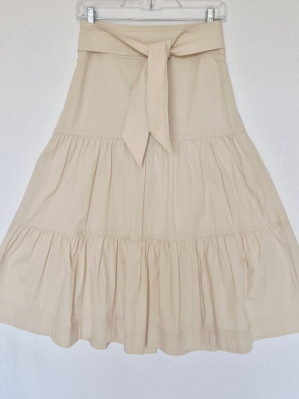VERONICA BEARD Armida Tiered Belted Poplin Midi Skirt Pima Cotton Beige - Picture 2 of 16